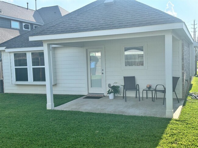Building Photo - 7534 Coral Ter Dr