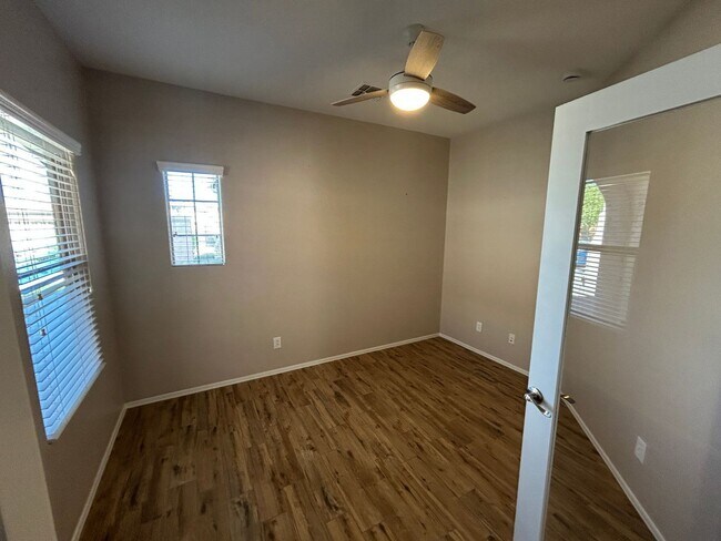 Building Photo - 26249 W Wahalla Ln