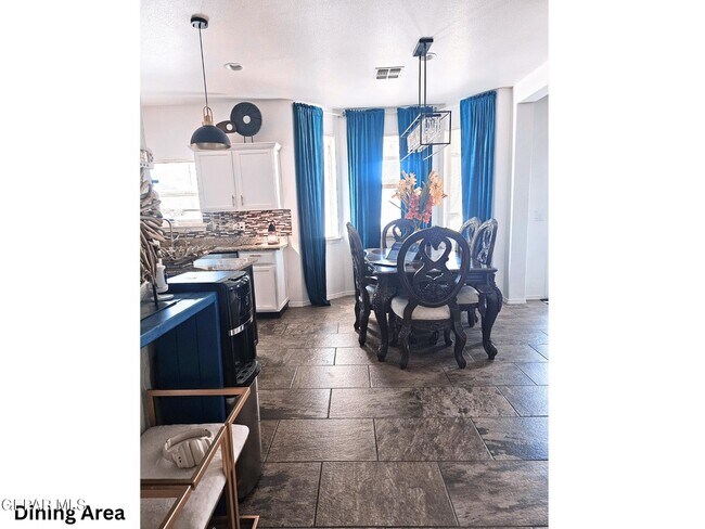 Building Photo - 14446 Jasmin Maribel Dr