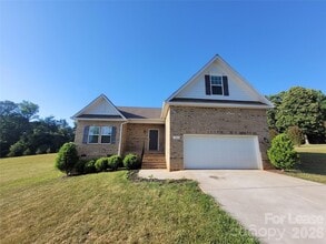 Building Photo - 144 Spring Forest Dr