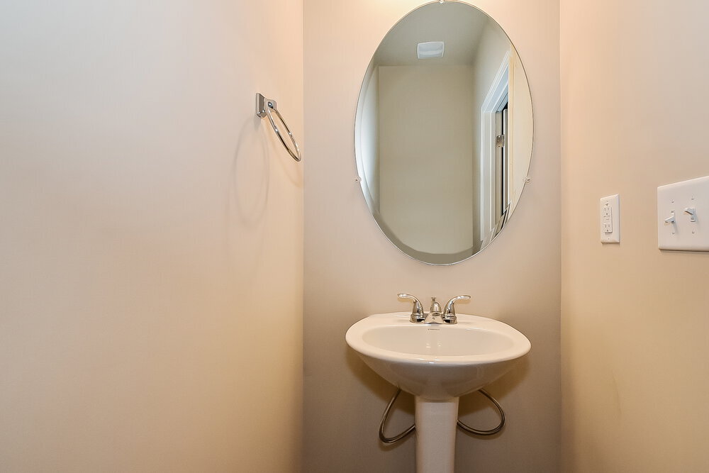 Building Photo - 279 Faron Dr