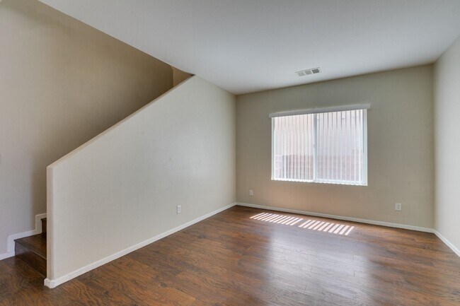 Building Photo - Large home near Aliante*Close to area schools and shopping centers*