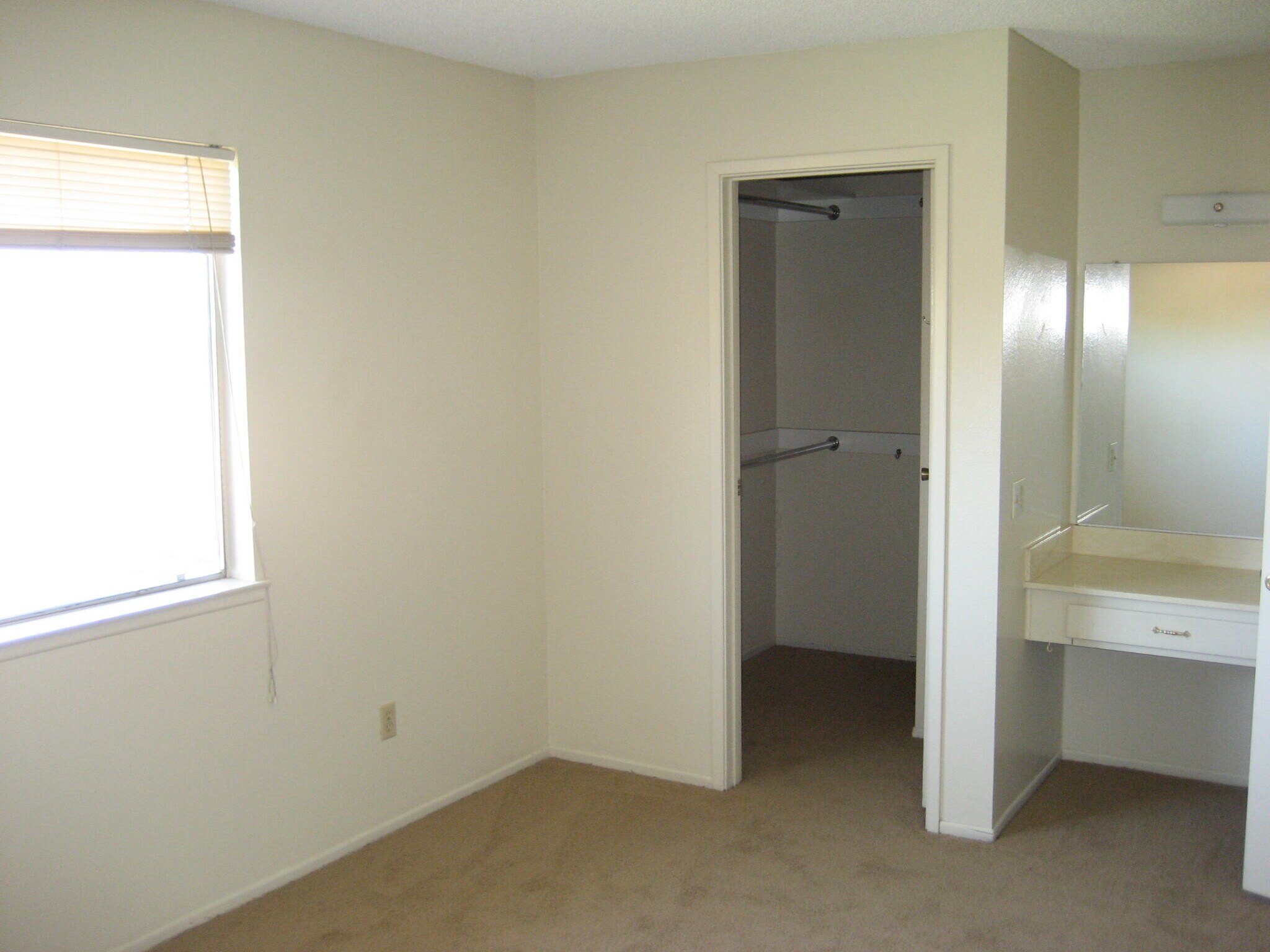 Building Photo - 72673 Raven Rd