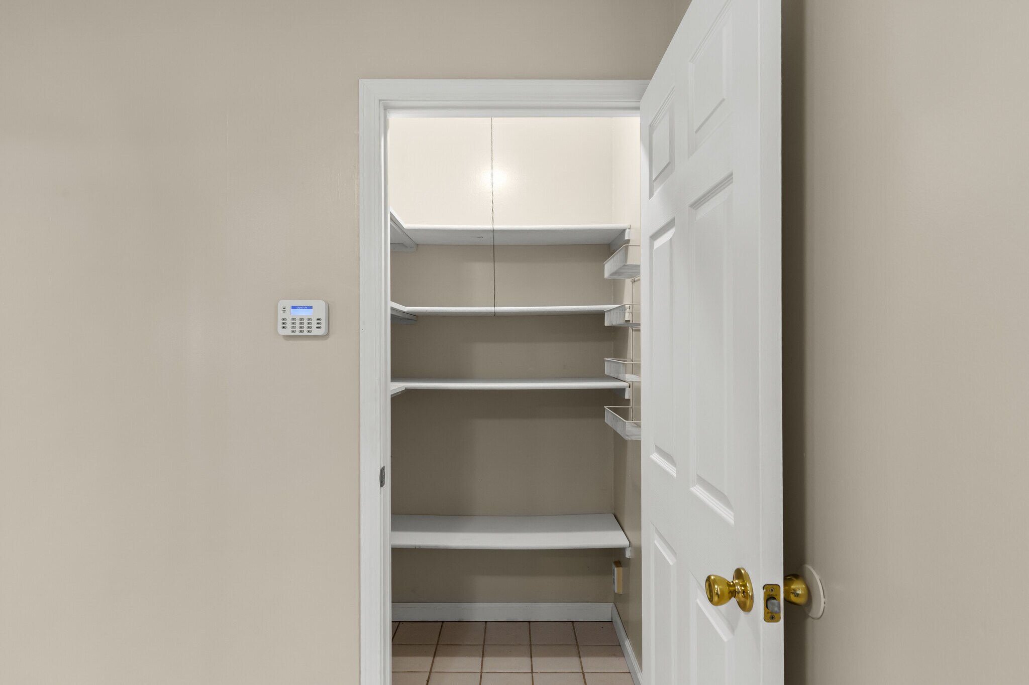 Building Photo - 1309 Trading Post Ln