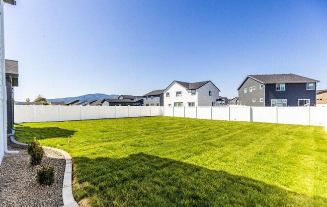 Building Photo - 2743 N Neptune Street