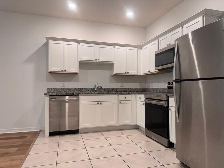 Building Photo - 3022 Springwell Lp