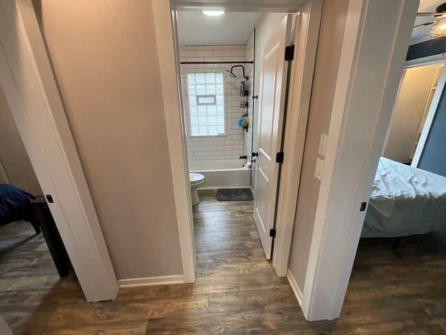 Building Photo - 3-bedroom, 2.0 bathroom home in Saint Joseph