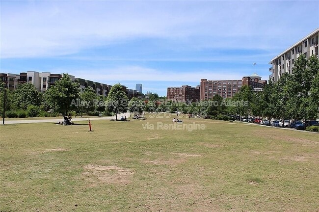 Building Photo - 620 Glen Iris Dr NE