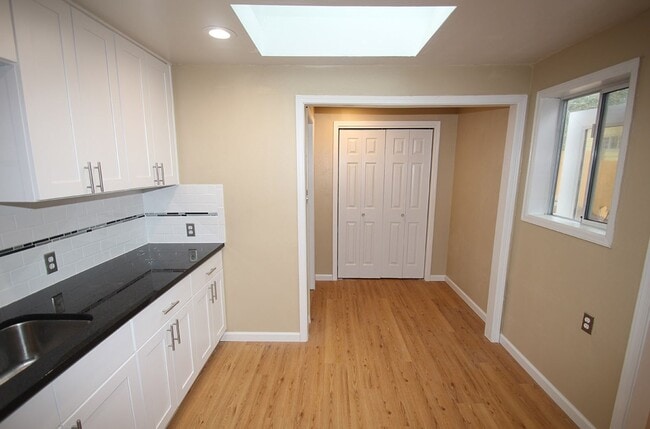 Building Photo - PRIVATE 3 BED SEATTLE HOME FOR RENT W EASY COMMUTE & BIG LOT