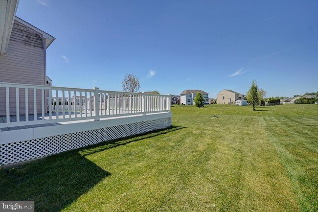 Building Photo - 93 Sabbe St