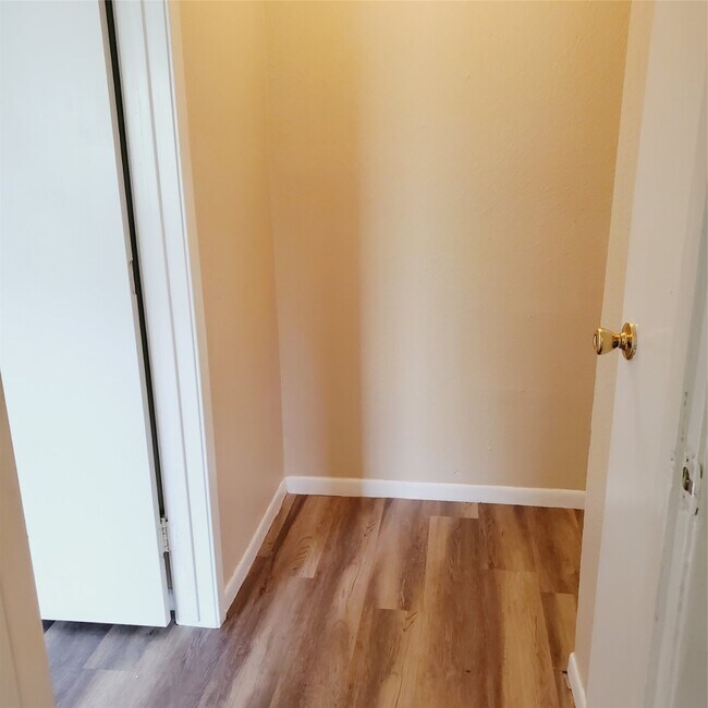 Building Photo - 12511 Ashford Meadow Dr