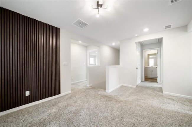 Building Photo - 1510 Lyon Wy Dr