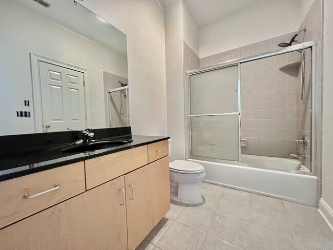 Building Photo - 508 Stefan Ct