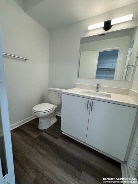 Building Photo - 51 Hill Rd