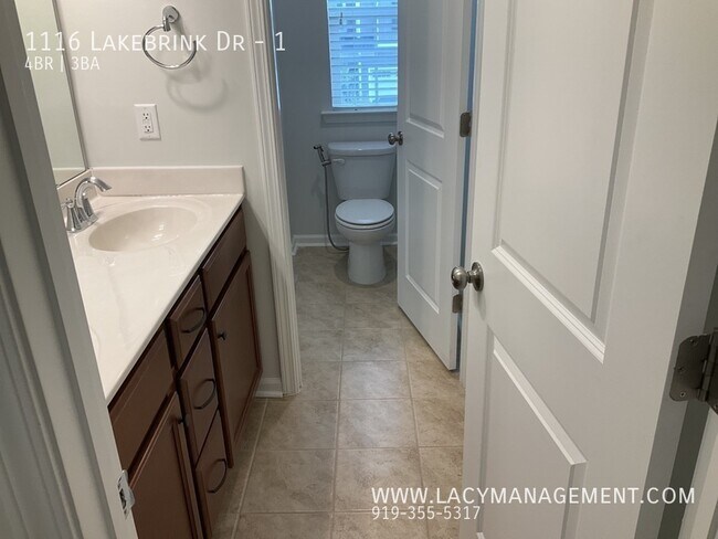 Building Photo - 1116 Lakebrink Dr