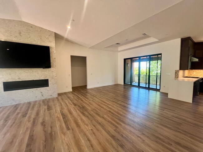 Building Photo - 485 Windsong Dr