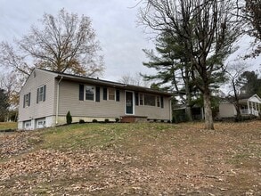 Building Photo - House in Benton City Limits