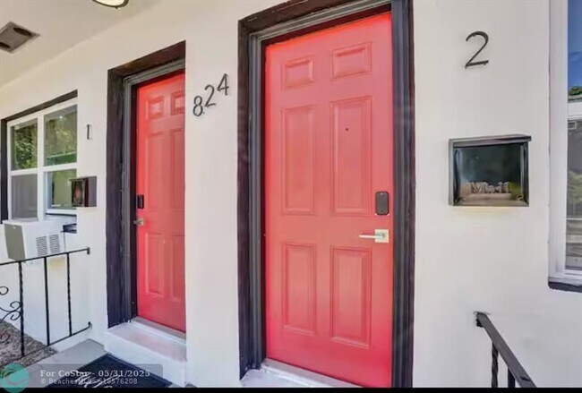 Building Photo - 824 S 20th Ave