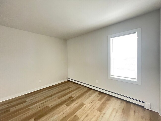 Building Photo - 124 Beech St