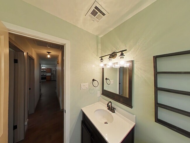 Building Photo - 5222 NW Ashby Ave