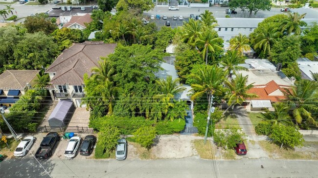 Building Photo - 2280 SW 16th Ct