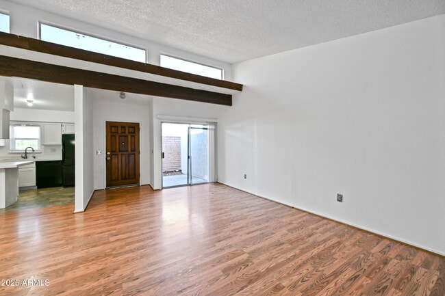 Building Photo - 507 W Pebble Beach Dr