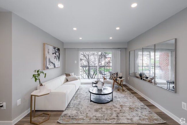 Building Photo - Barclay Village Apartments