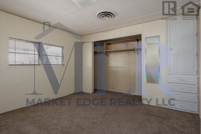 Building Photo - 2Bed/1Bath Mobile Home In Mesa! $1199 MOVE...