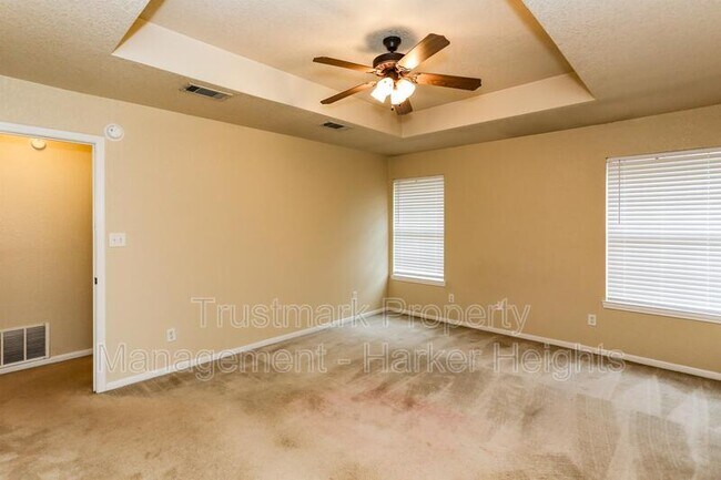 Building Photo - 4505 Vahrenkamp Dr