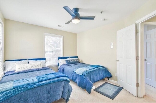 Building Photo - 6174 Indian Wood Cir