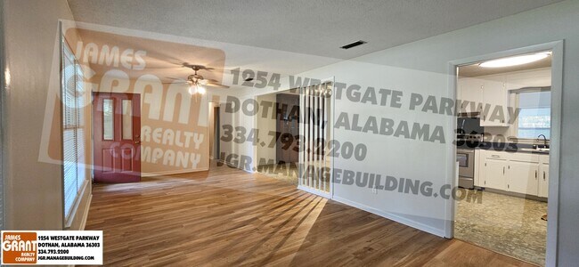 Building Photo - 1511 Shrewsbury Dr