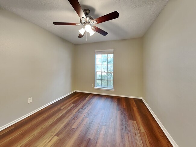 Building Photo - 19803 Edensborough Dr