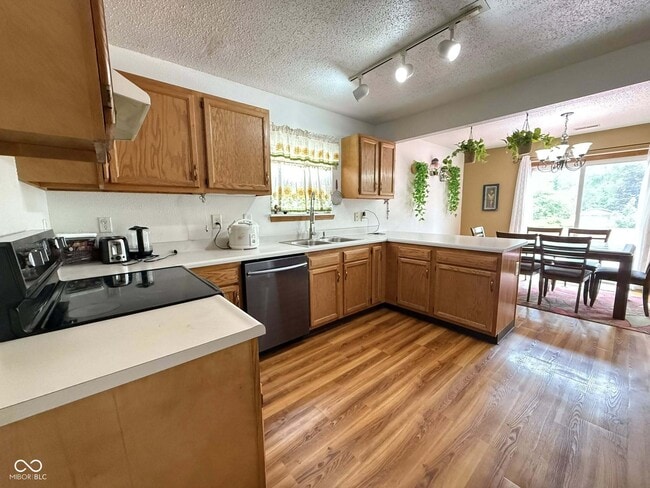 Building Photo - 8108 Maple Stream Ln