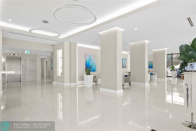 Building Photo - 2401 S Ocean Dr