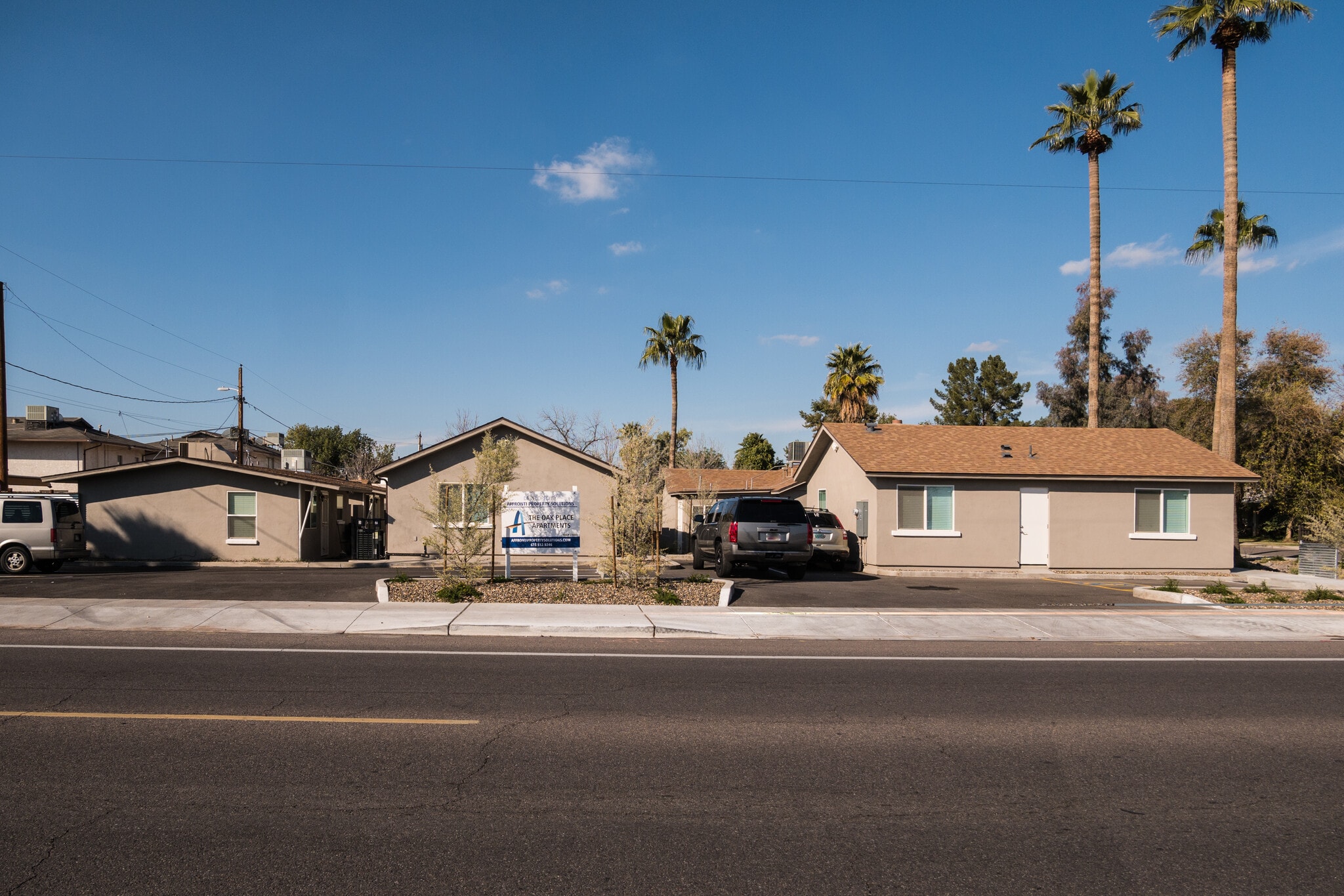 Building Photo - 2308 N 28th Pl