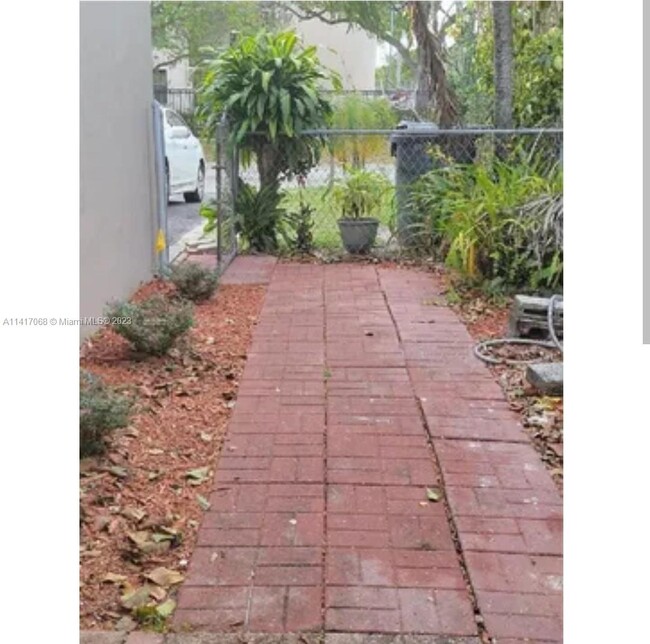 Building Photo - 3411 NW 72nd Way