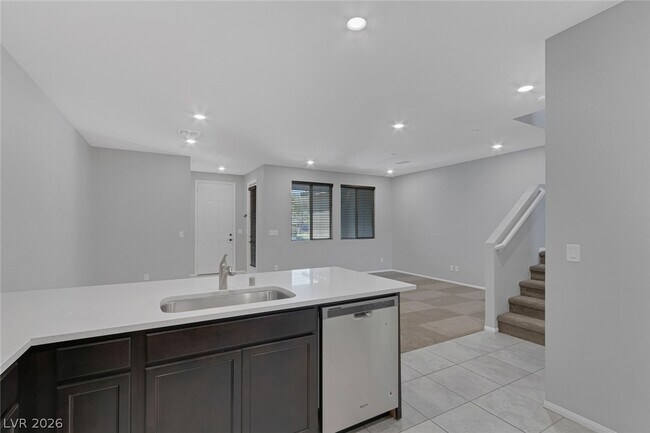 Building Photo - 2854 Starling Summit St
