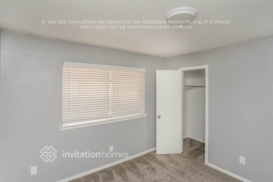 Building Photo - 4913 Cliffwood Dr