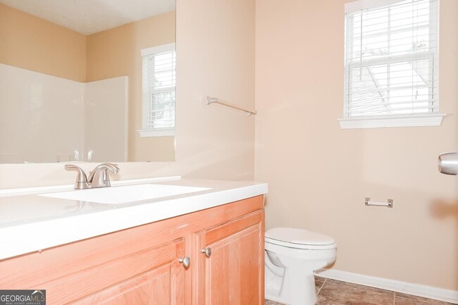 Building Photo - 2337 Brookgate Way