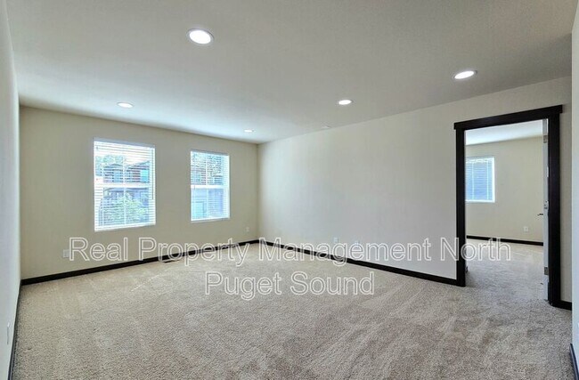 Building Photo - 5114 80th Ave NE