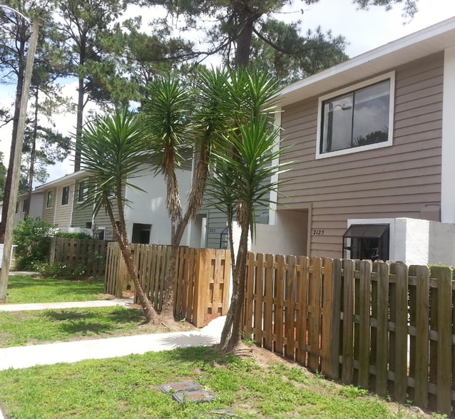 Building Photo - 2125 SW 39th Way