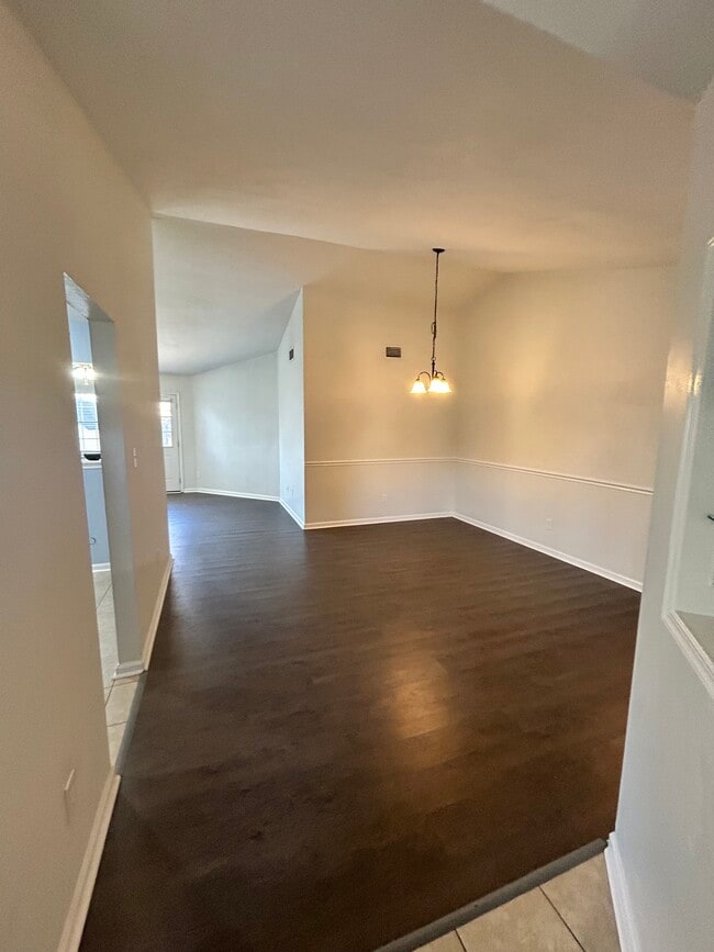 Building Photo - 1889 Eunice Ct