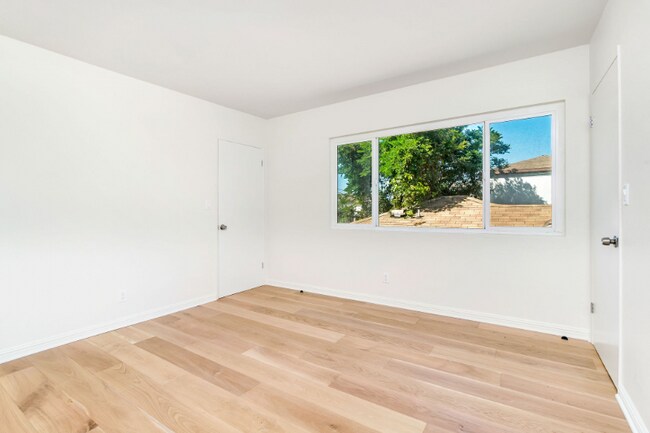 Building Photo - 40 18th Ave