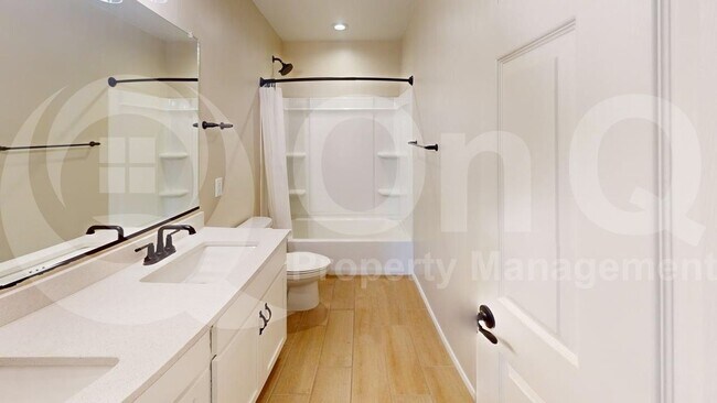 Building Photo - 10587 W Chadwick Dr