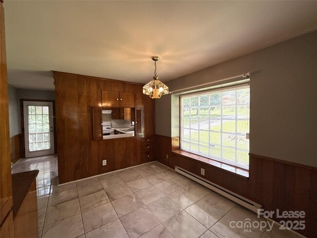 Building Photo - 3619 Havenwood Rd
