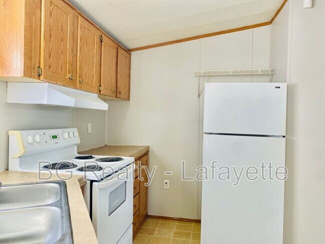 Building Photo - 280 Par Rd 1-393