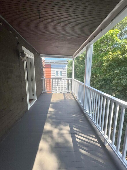 Building Photo - 86 Morrison Ave