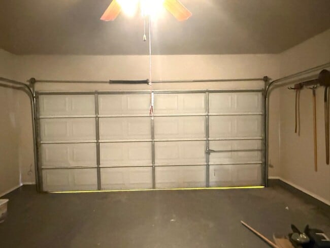 Building Photo - 9310 Albany Dr