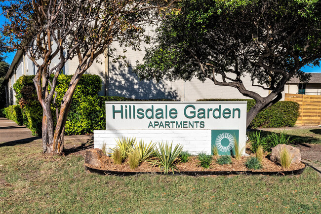 Building Photo - Hillsdale Garden Apartments