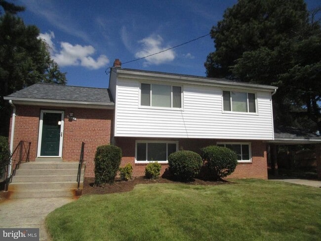 Building Photo - 5606 Devon Ct